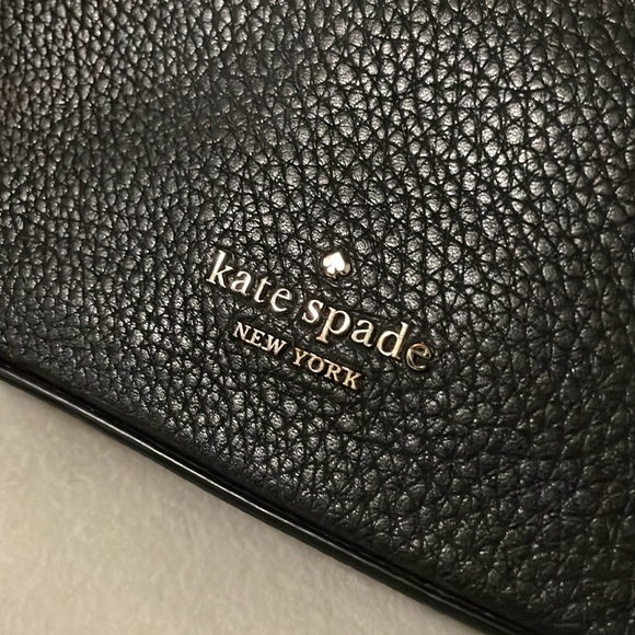 Kate Spade Leila Convertible Black Wristlet - Picture 3 of 10